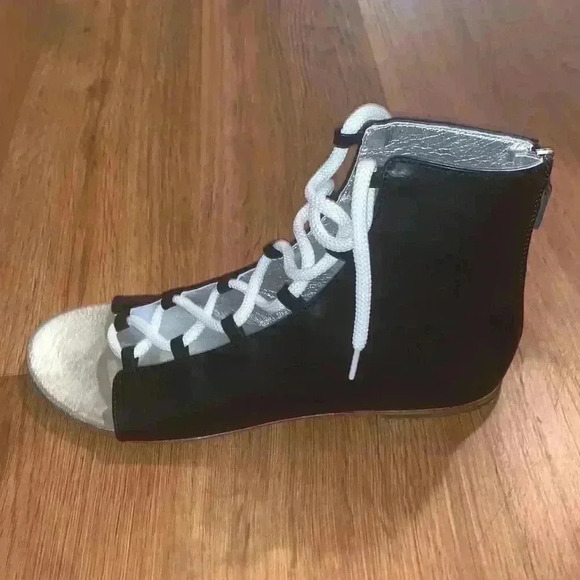 DSQUARED2 Lace Up Sandals - Picture 3 of 9